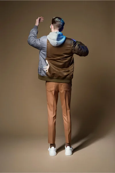 Look 25